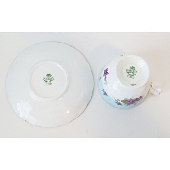 Aynsley Teacup and Saucer Vintage Tea Cup Violets With Gold Gilt - Picture 4 of 5